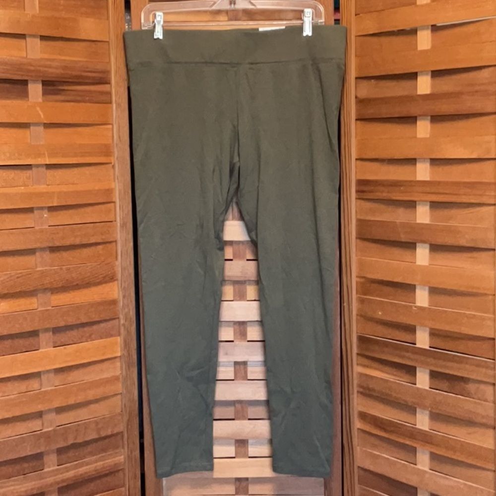 NWT Women’s L Olive Green Leggings from JCPenny Cotton Poylester